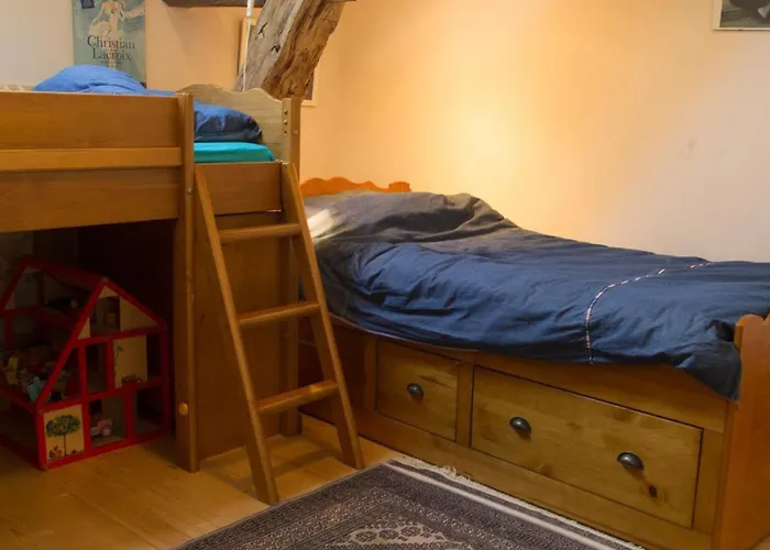 Nature à Avec Piscine Et Wifi - Fr-1-489-466 Souvigny